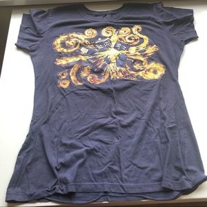 Exploding TARDIS Doctor Who graphic tee